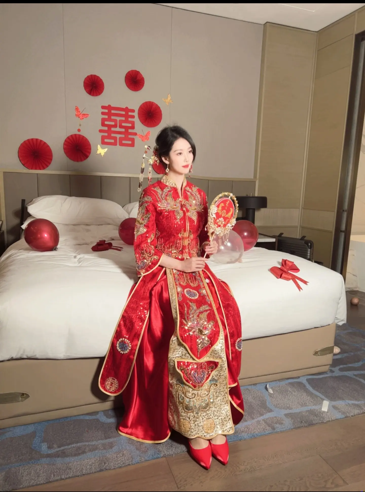 抖娘利世新娘子与伴郎团cos