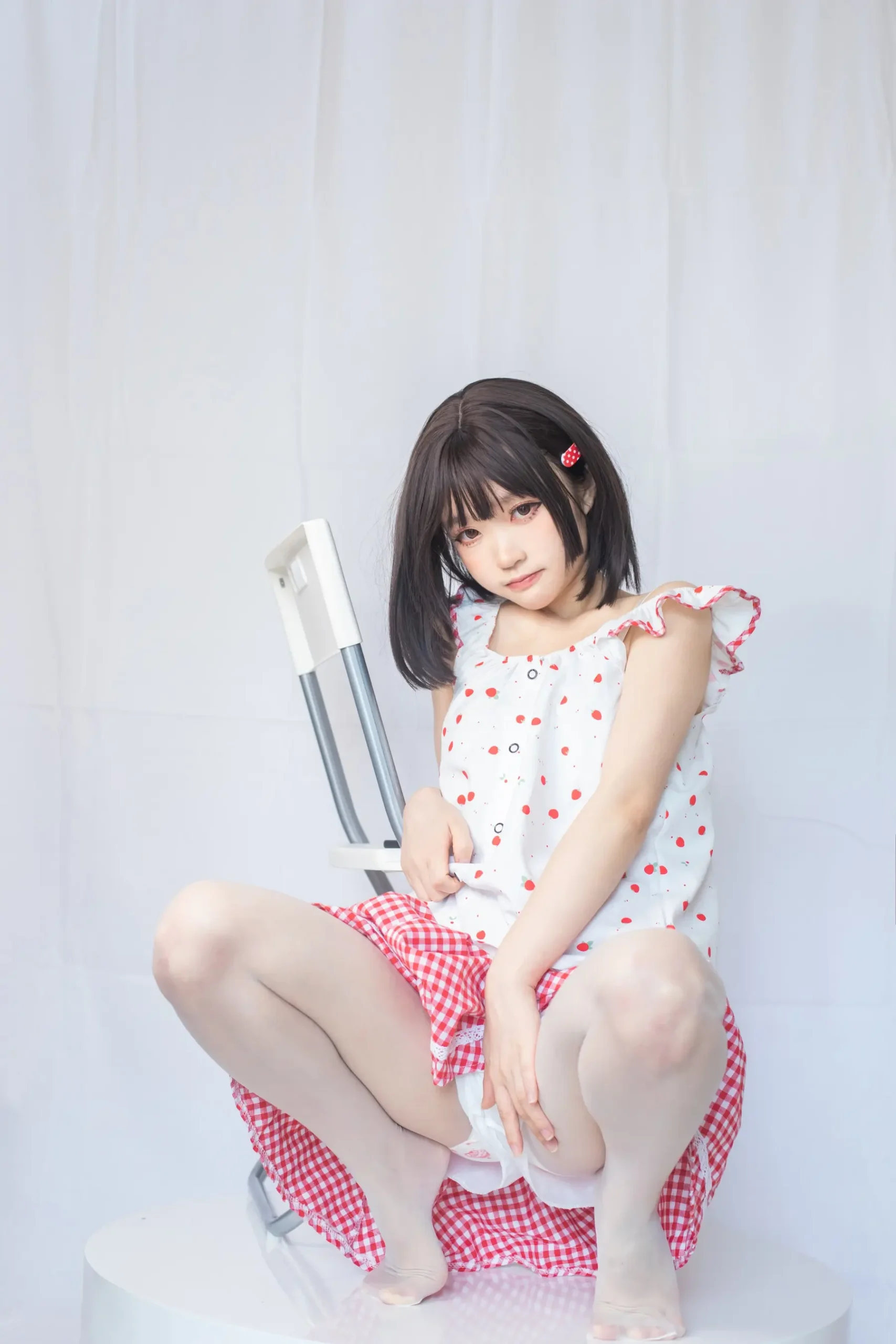 神沢永莉粉色格子裙