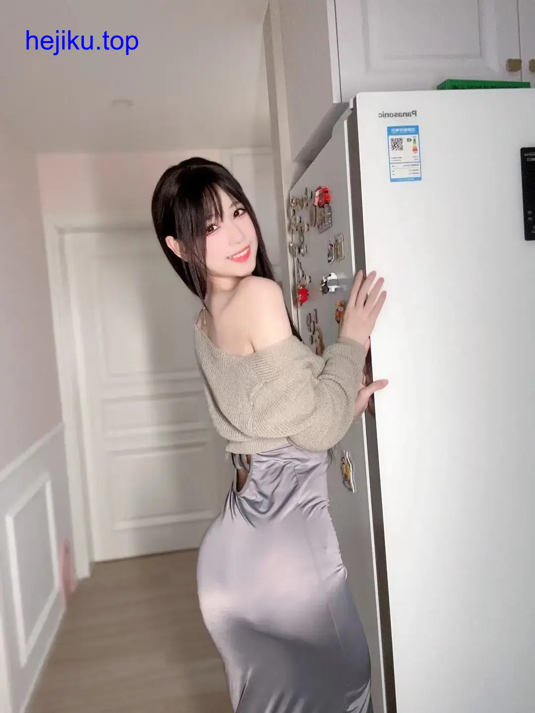 草莓粥粥爱吃肉图包欣赏