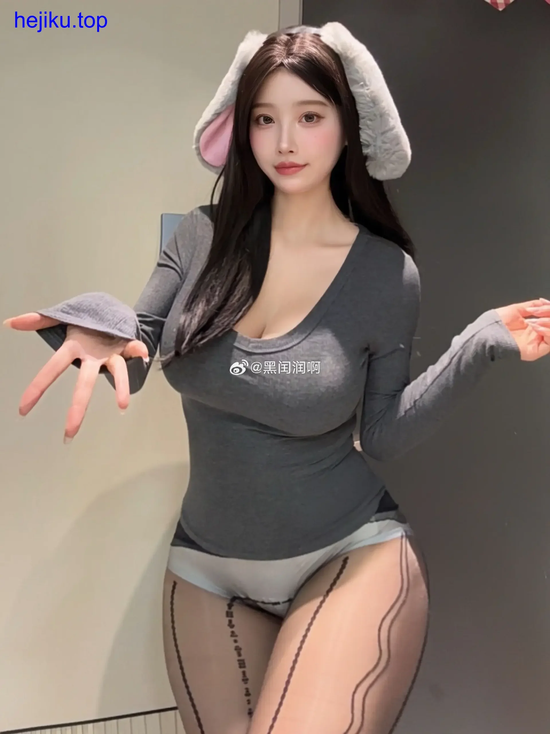 黑饱宝微密照片