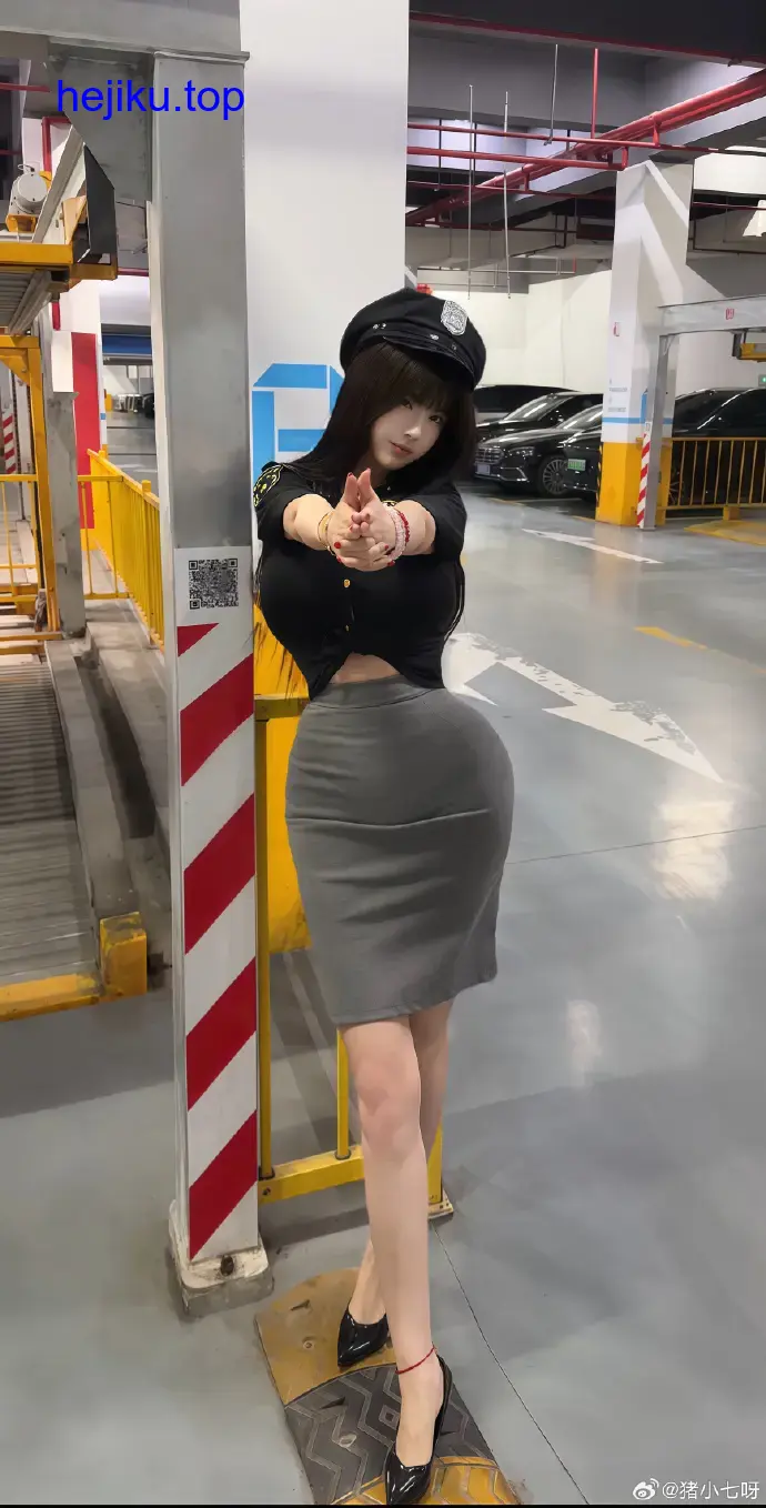 猪小七游山恋高清图集