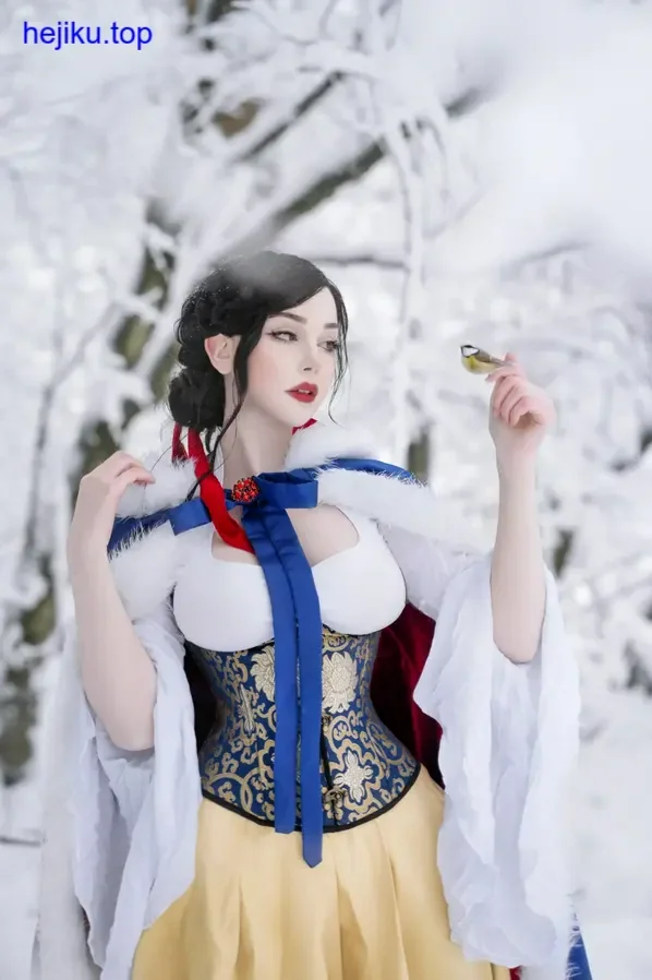 Sayathefox银色铠甲举剑