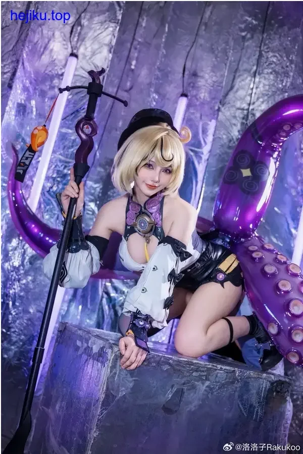 狐洛洛子鲨鱼妹武器道具细节