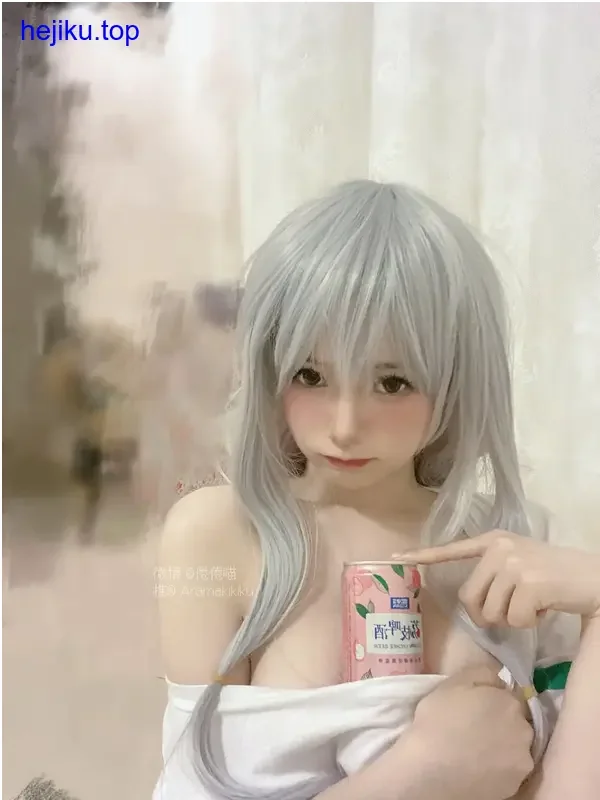 倦倦喵古风角色手绘风格插画