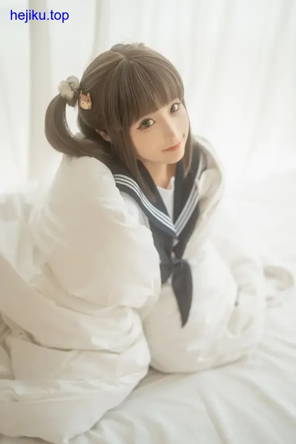 蠢沫沫小黄帽草地写真