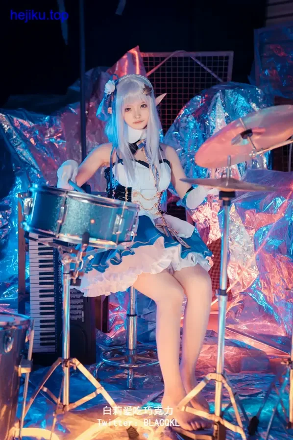 白莉爱吃巧克力cos祢豆子，鬼灭之刃角色，可爱还原