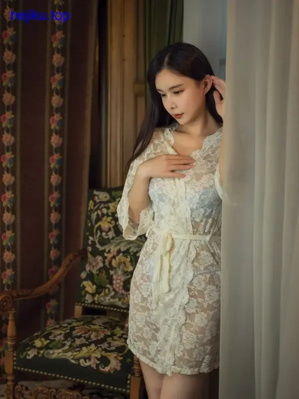 亚马逊鲺鱼鱼人cos正片 亚马逊鲺鱼这套鱼人主题cos,妆造和场景都下了功夫