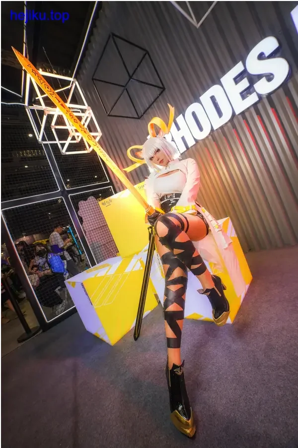 菌烨tako躺椅遮阳伞下生活感写真