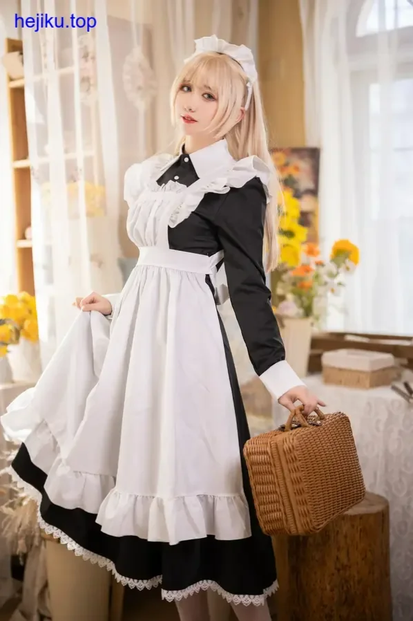 渡边早季日常系cos白衬衫针织背心圆框眼镜