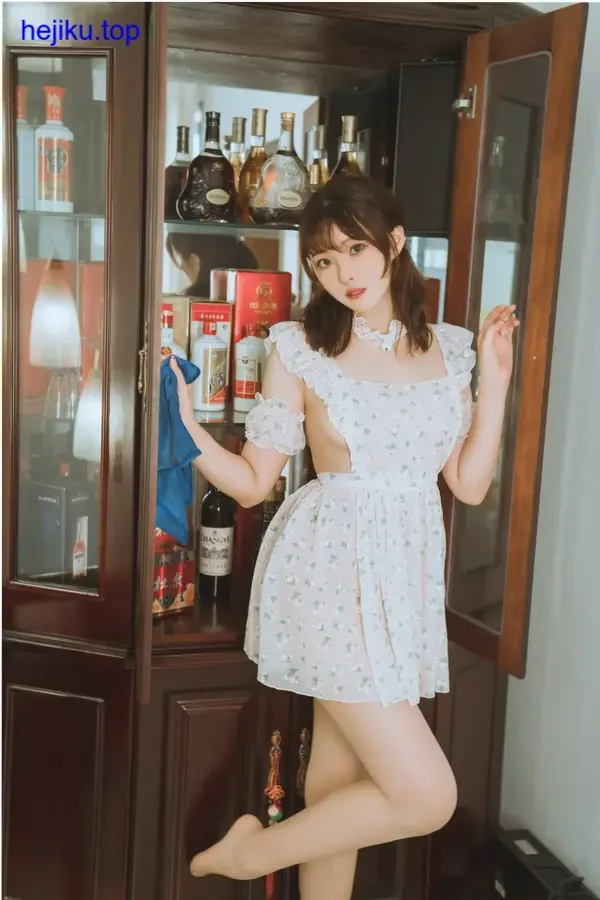 Natsuko夏夏子比赛作品集后台花絮