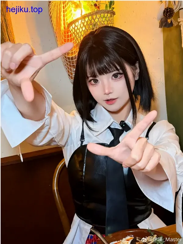 伊喵_master-水银灯翅膀逆光