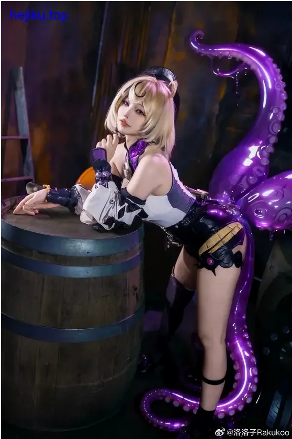 狐洛洛子鲨鱼妹动态抓拍