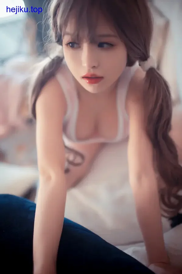 晕崽zz约定的梦幻岛雷灰色毛衣眼神坚定光影克制