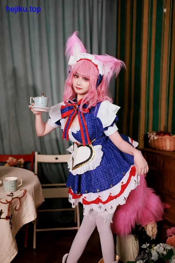 阿雪雪万圣节小恶魔装扮