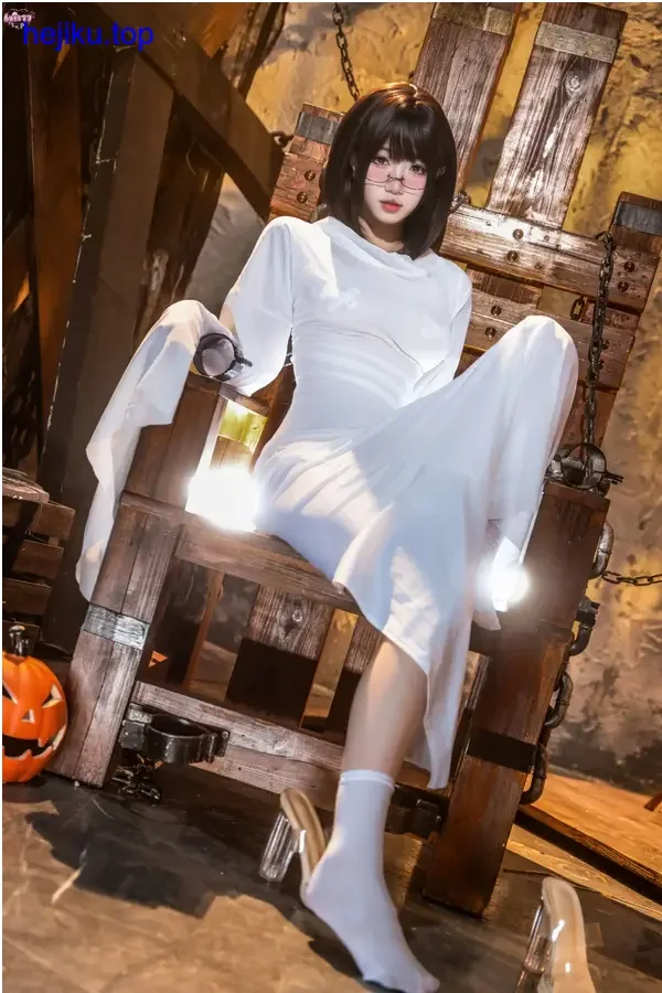 柒柒要乖哦cosplay写真